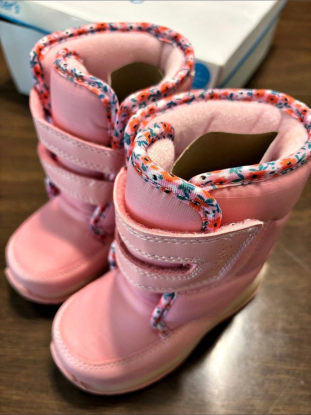 Kamik Snowbug 3 Pink Snow Boots Girls US 6 Like New